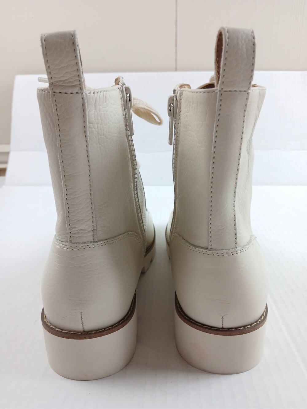 Vionic Leather Combat Boots "Lani" Cream Waterproof Side Zipper Comfort Fall 🆕️ - Picture 7 of 12
